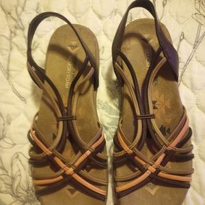 Skechers Memory Foam Stretchy sandals